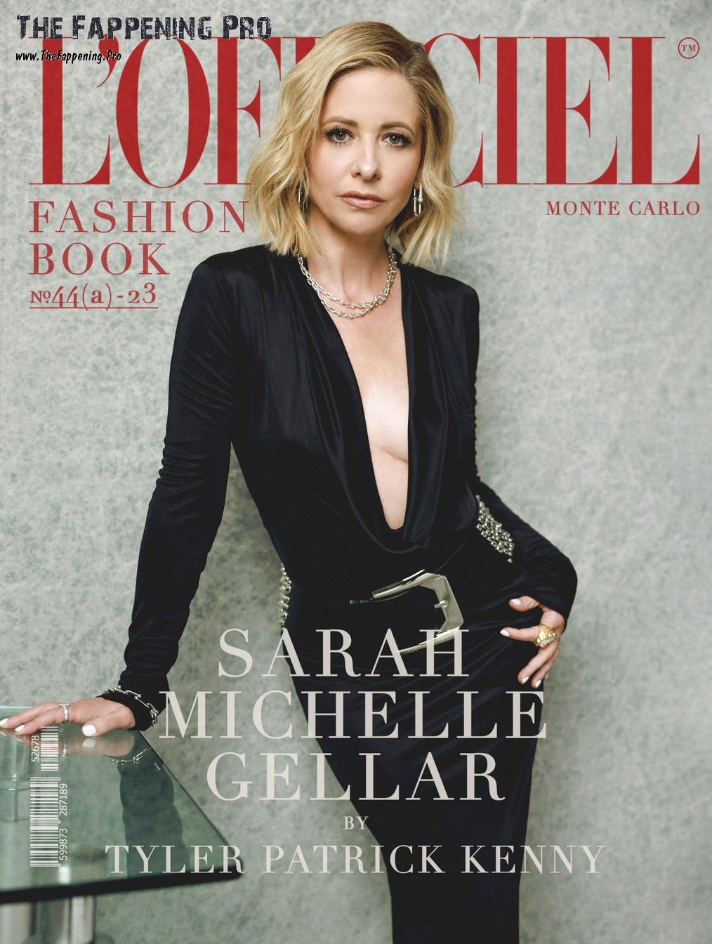 sarah-michelle-gellar-sexy-thefappening-cfd-1 Sarah Michelle Gellar Cleavage