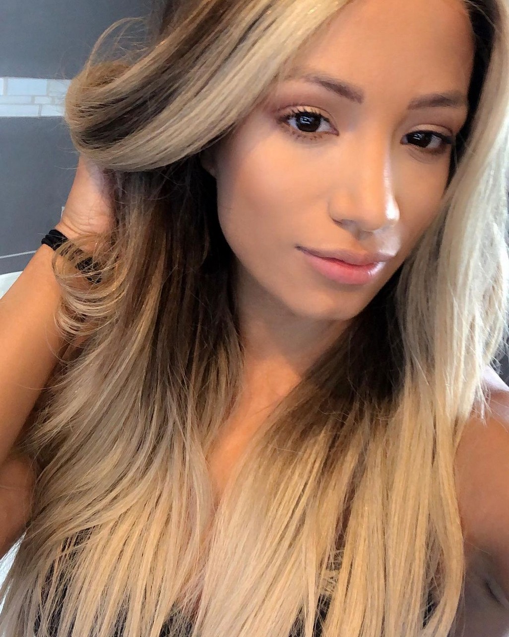 sasha-banks-selfie-thefappening-cfd-2 Mercedes Varnado Selfie