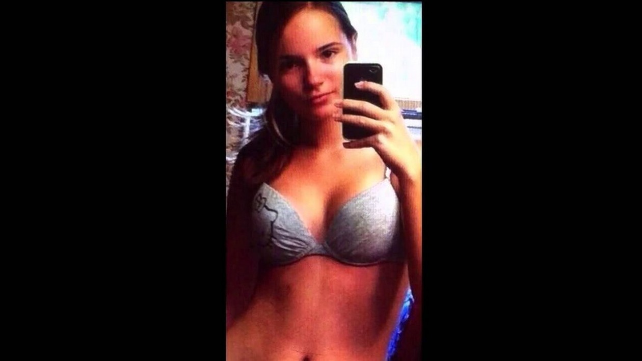 sasha-spilberg-nude-thefappening-cfd-5 Sasha Spilberg Young Selfie