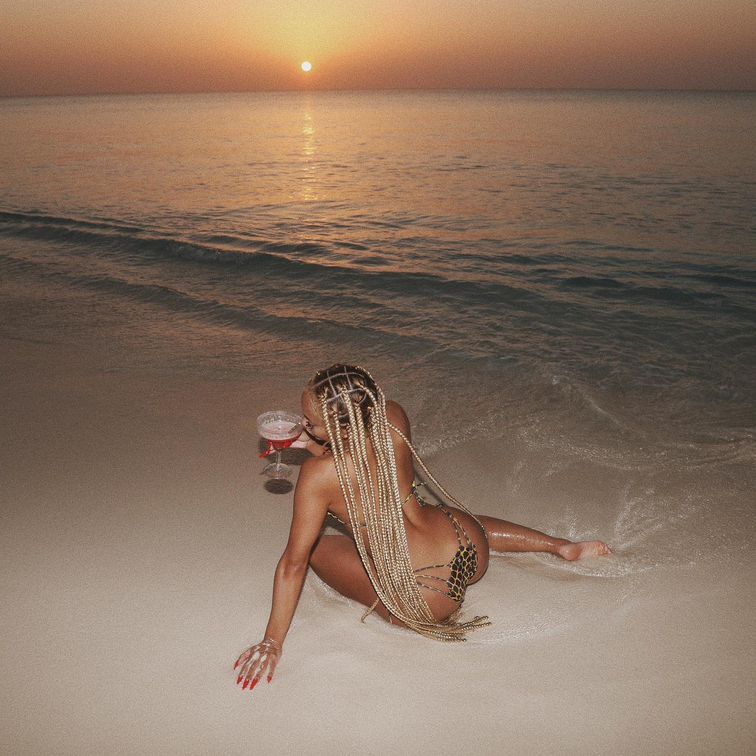 saweetie-bikini-thefappening-cfd-6 Saweetie Ass Bikini