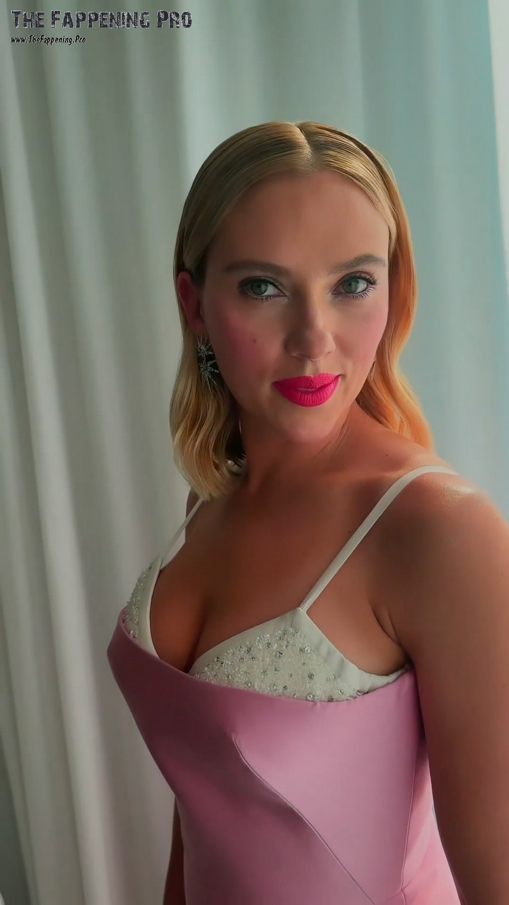 scarlett-johansson-sexy-bts-thefappening-cfd-13 Scarlett Johansson Cannes 2023 Sexy