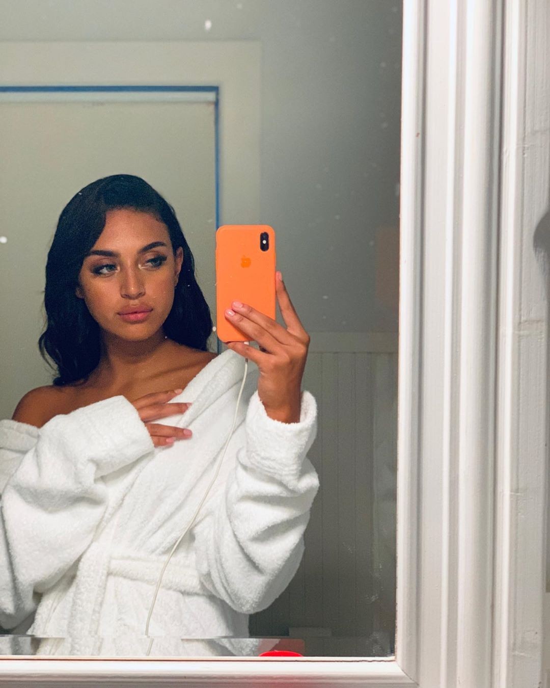 sela-vave-naked-tits-thefappening-cfd-1 Sela Vave Explicit Selfie