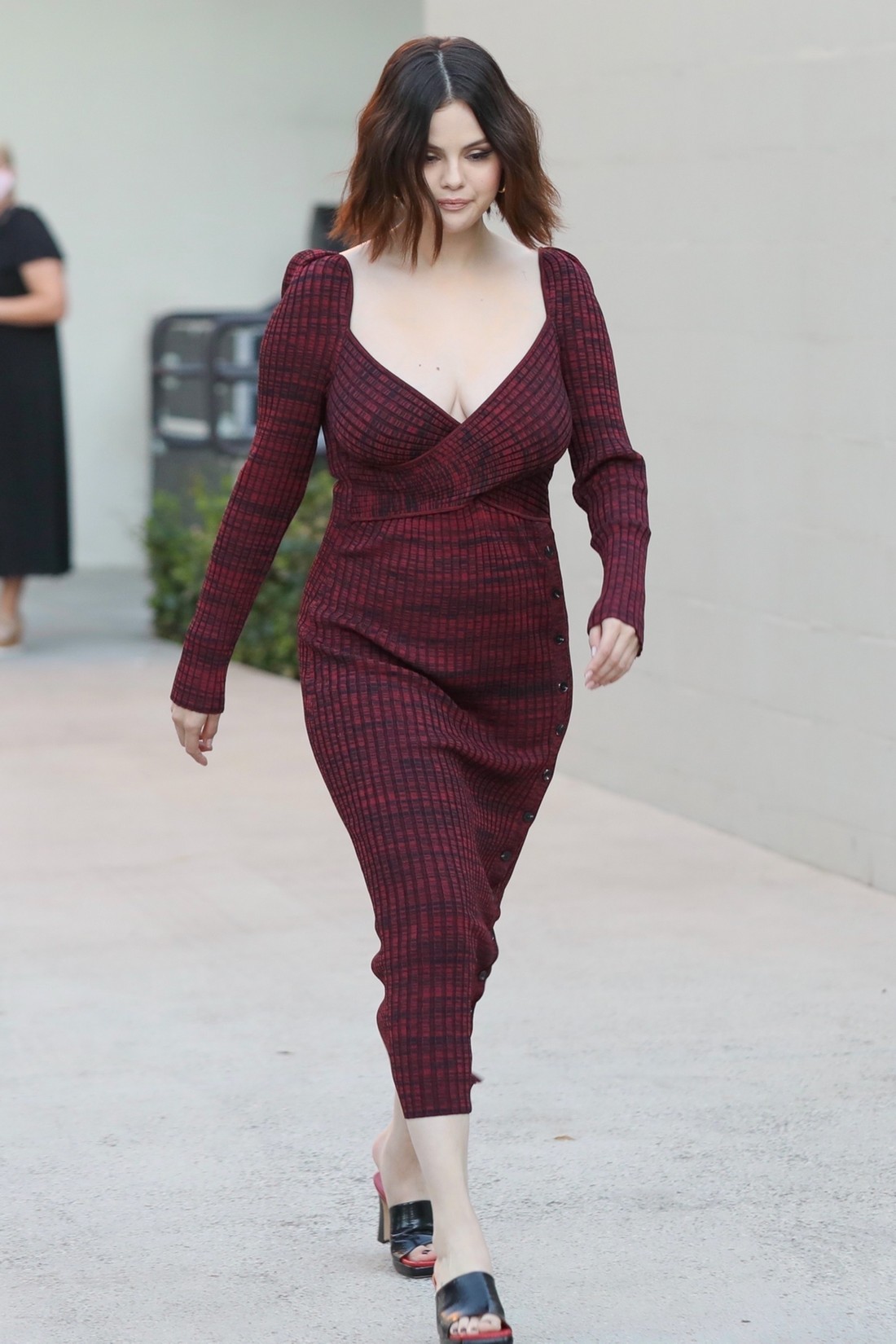 selena-gomez-cleavege-thefappening-cfd-17 selena gomez cleavege thefappening cfd 17