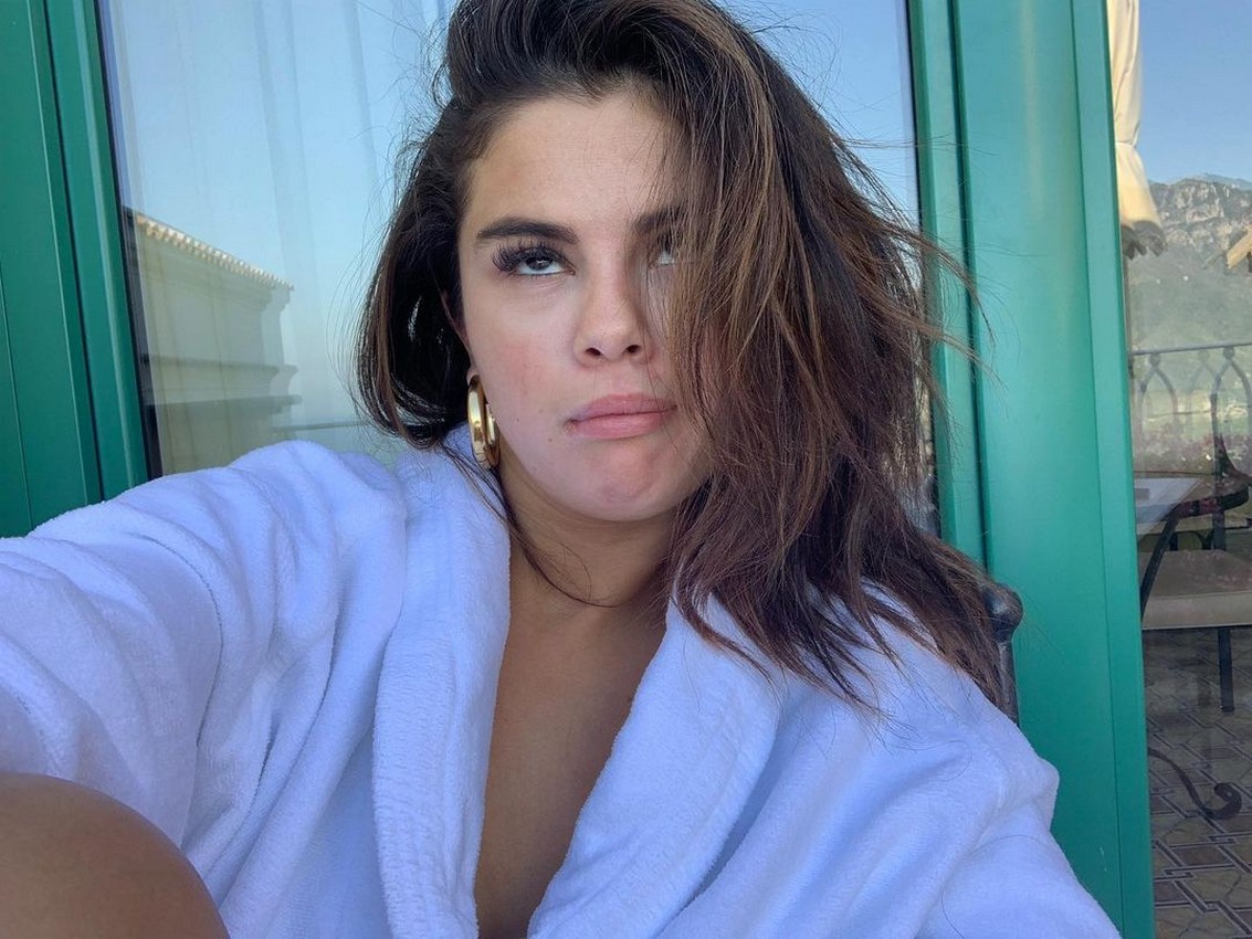selena-gomez-got-a-new-tattoo-thefappening-cfd-4 Selena Gomez Hot