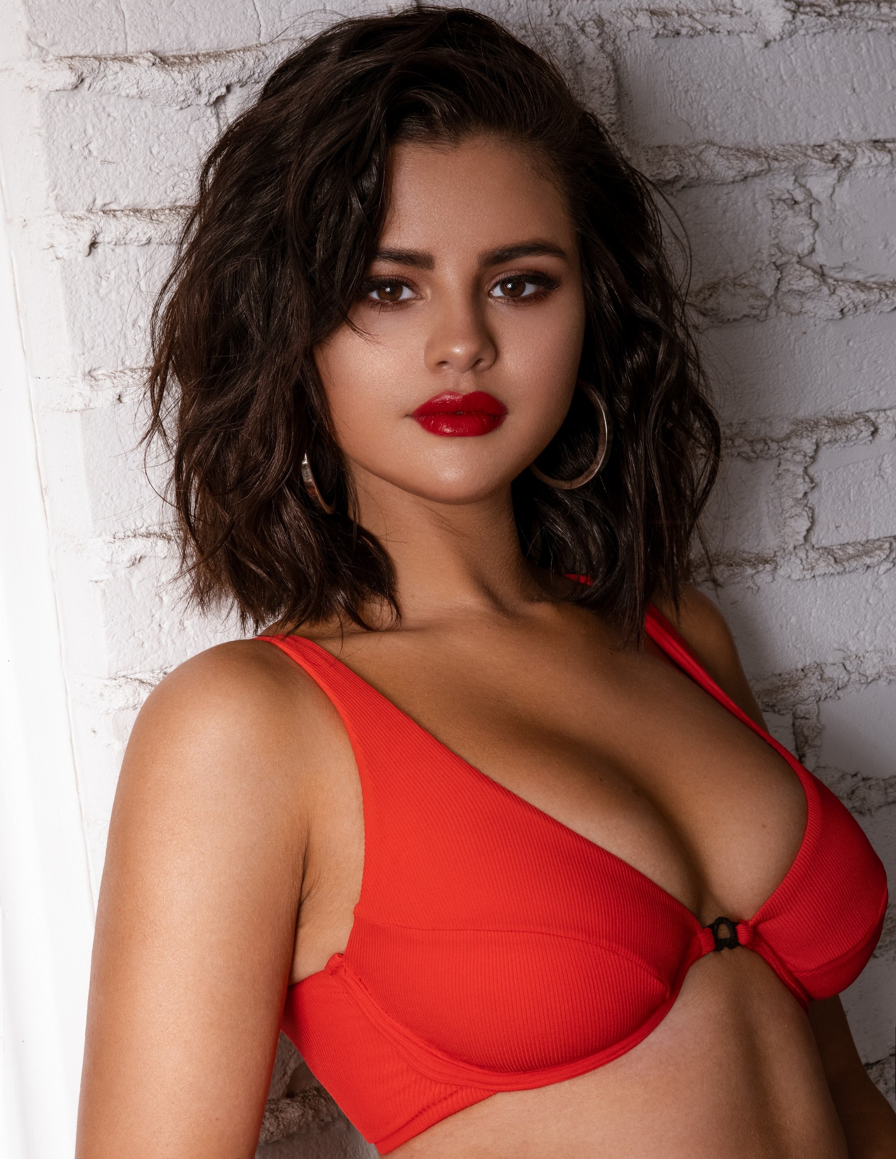selena-gomez-krahs-swimwear-2-1 Selena Gomez Sexy Krahs Swimwear