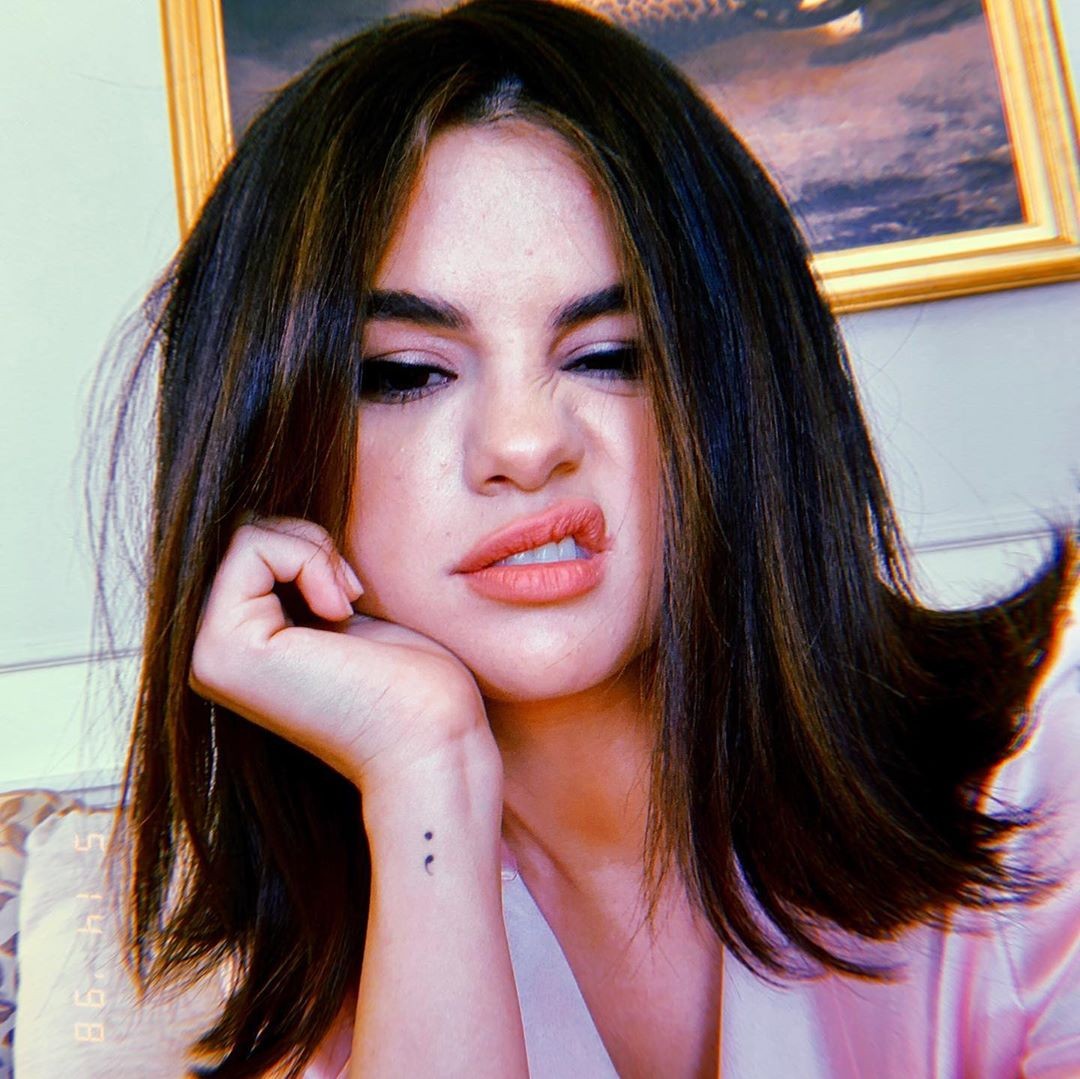 selena-gomez-selfie-2-1 Selena Gomez Selfie