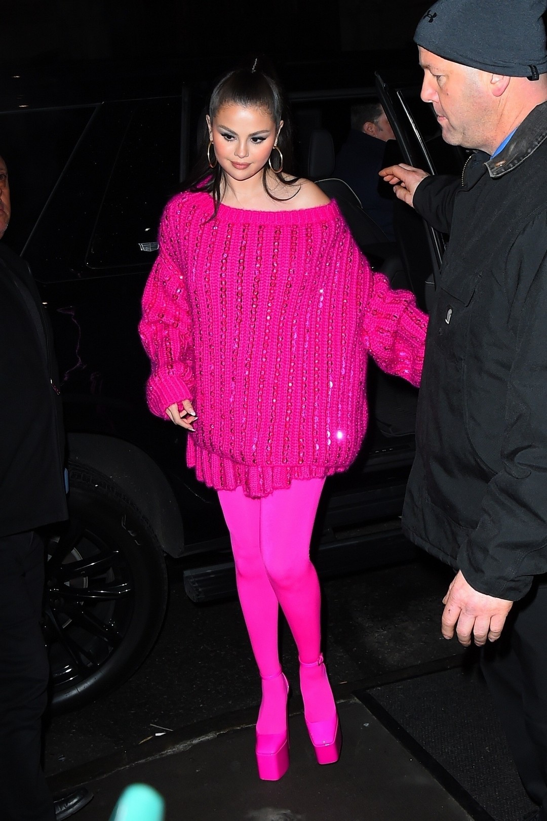 selena-gomez-sexy-in-pink-thefappening-cfd-4 Selena Gomez Pink Pantyhose