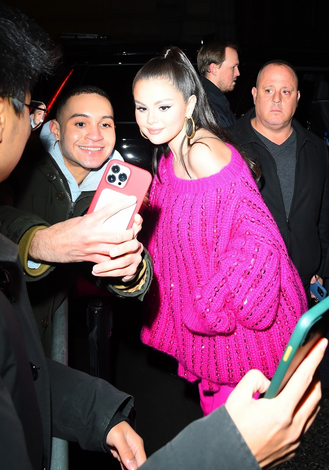 selena-gomez-sexy-in-pink-thefappening-cfd-9 Selena Gomez Selfie