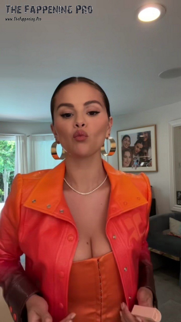 selena gomez tits thefappening cfd 7