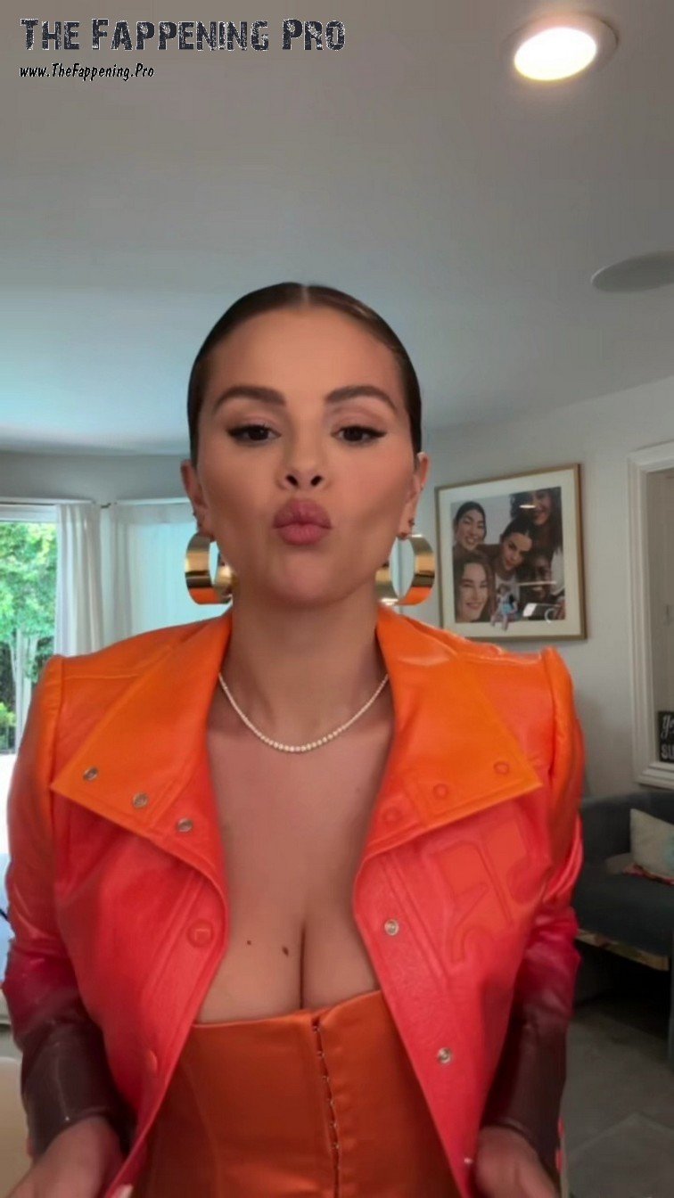 selena gomez tits thefappening cfd 8