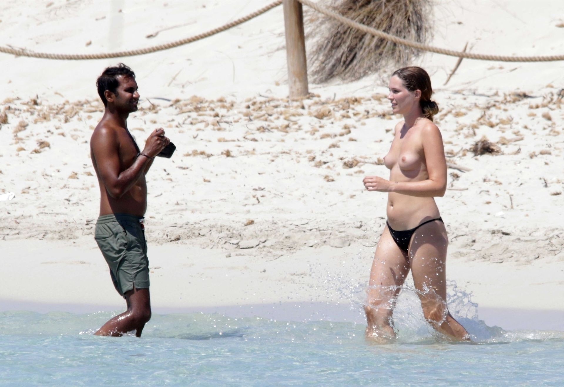 serena-skov-campbell-nude-thefappening-cfd-15 Serena Skov Campbell And Aziz