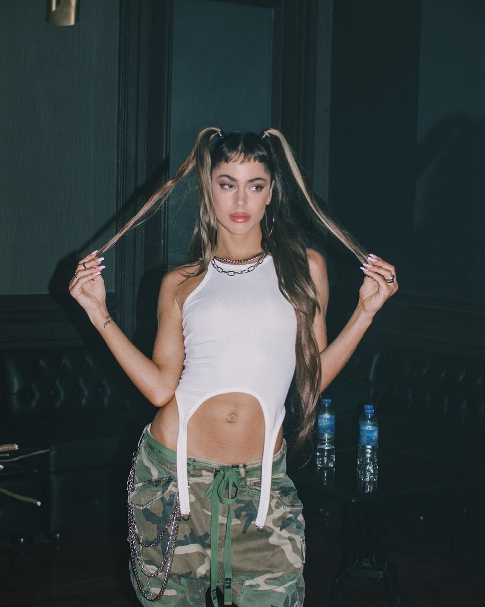 sexiest-pics-of-martina-stoessel-that-you-never-seen-before-thefappening-cfd-13 Martina Stoessel Sexy Girl