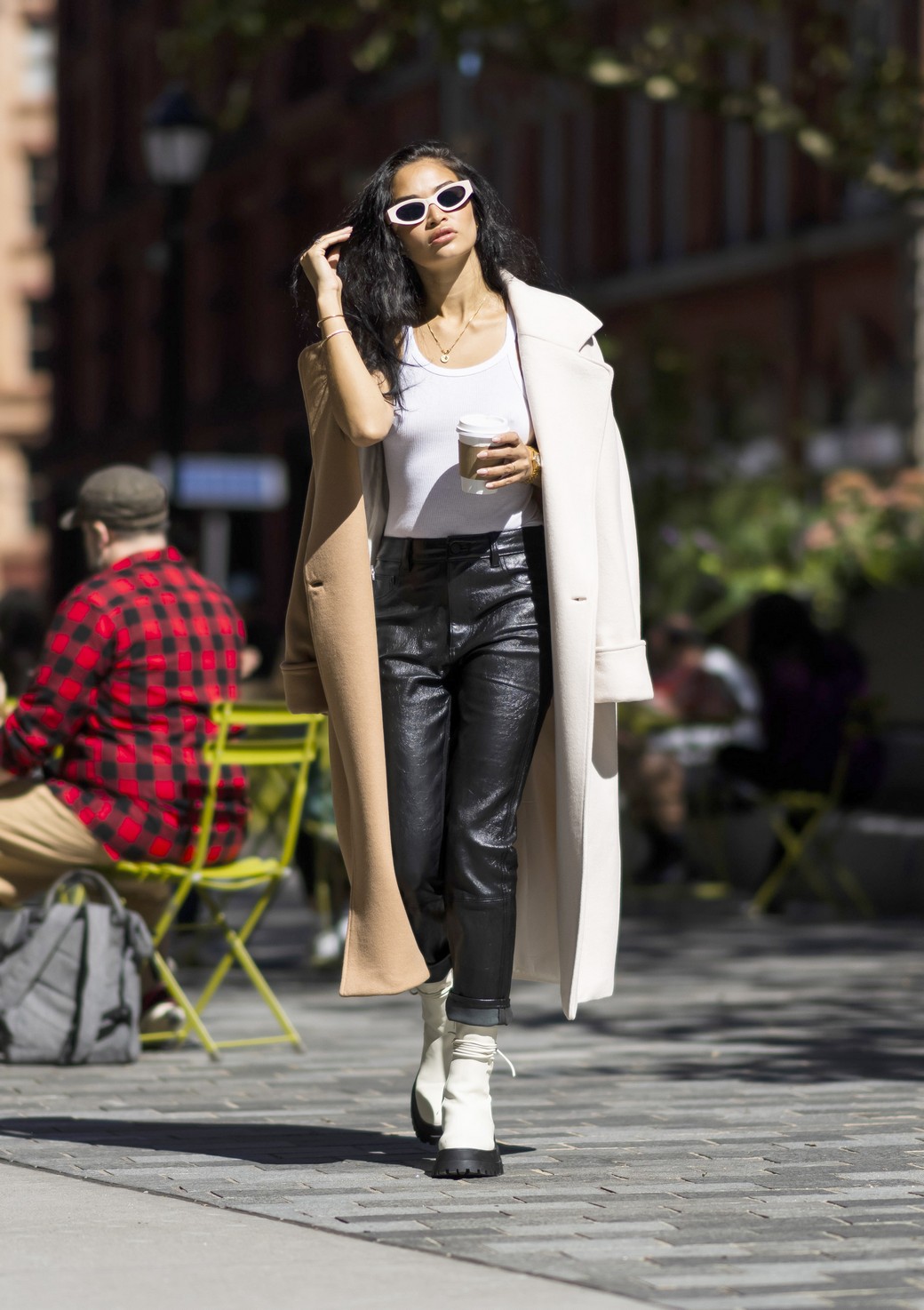shanina-shaik-braless-thefappening-cfd-16 Shanina Shaik Paparazzi