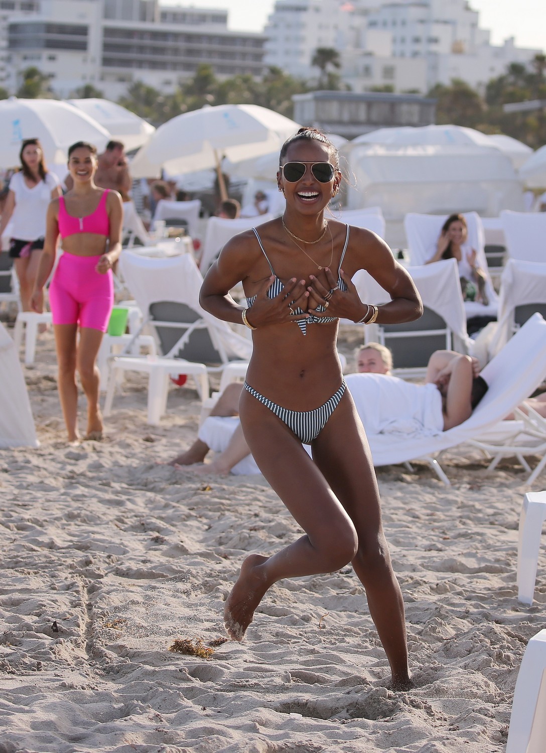 shanina-shaik-jasmine-tookes-lais-ribeiro-sexy-3 shanina shaik jasmine tookes lais ribeiro sexy 3