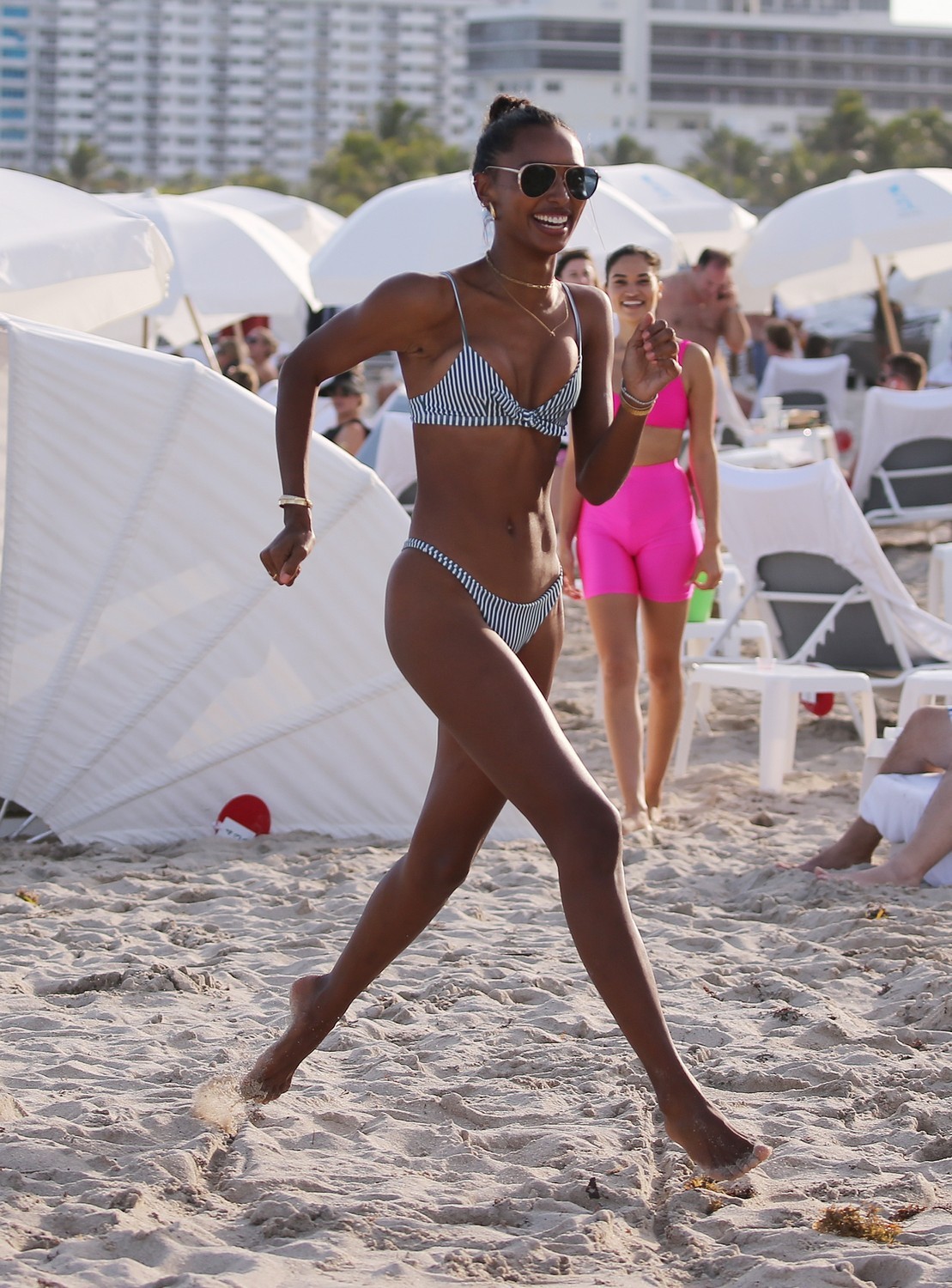 shanina-shaik-jasmine-tookes-lais-ribeiro-sexy-4 shanina shaik jasmine tookes lais ribeiro sexy 4