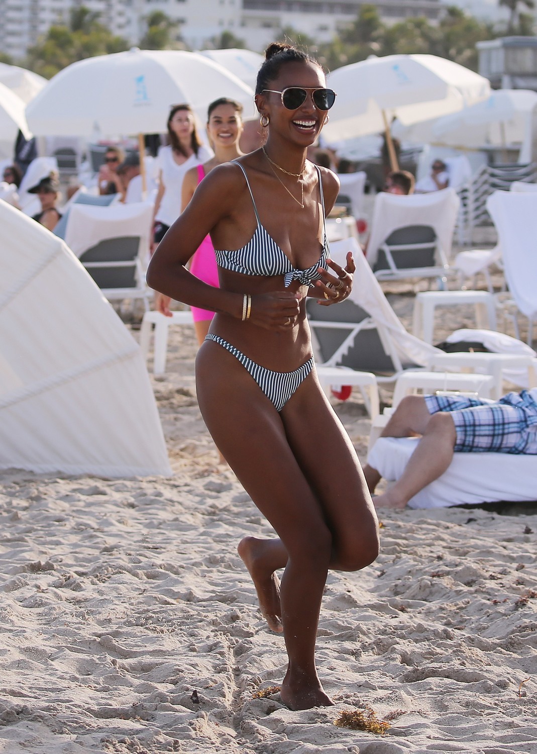 shanina-shaik-jasmine-tookes-lais-ribeiro-sexy-7 shanina shaik jasmine tookes lais ribeiro sexy 7