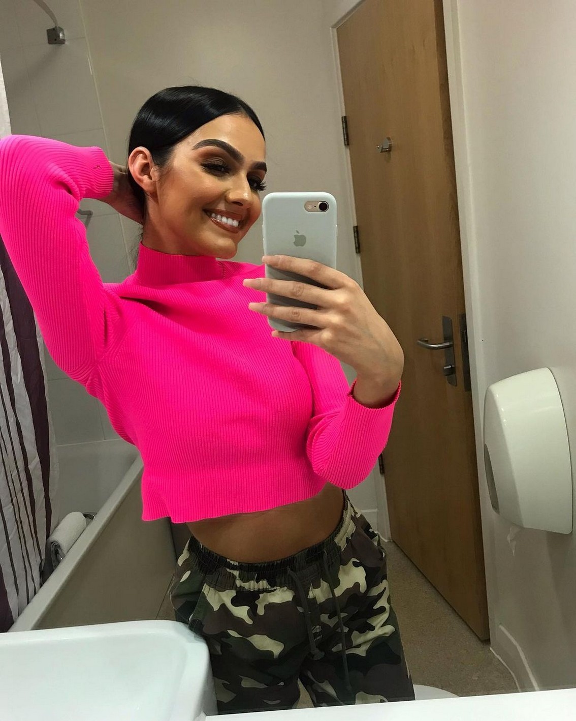 siannise-fudge-hot-on-selfie-thefappening-cfd-10 siannise fudge hot on selfie thefappening cfd 10
