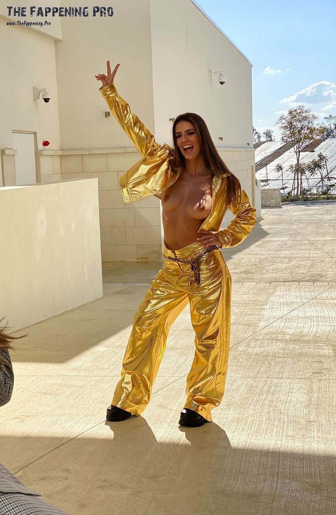 silia-kapsis-nude-thefappening-cfd-4 Silia Kapsis Leaked Nude