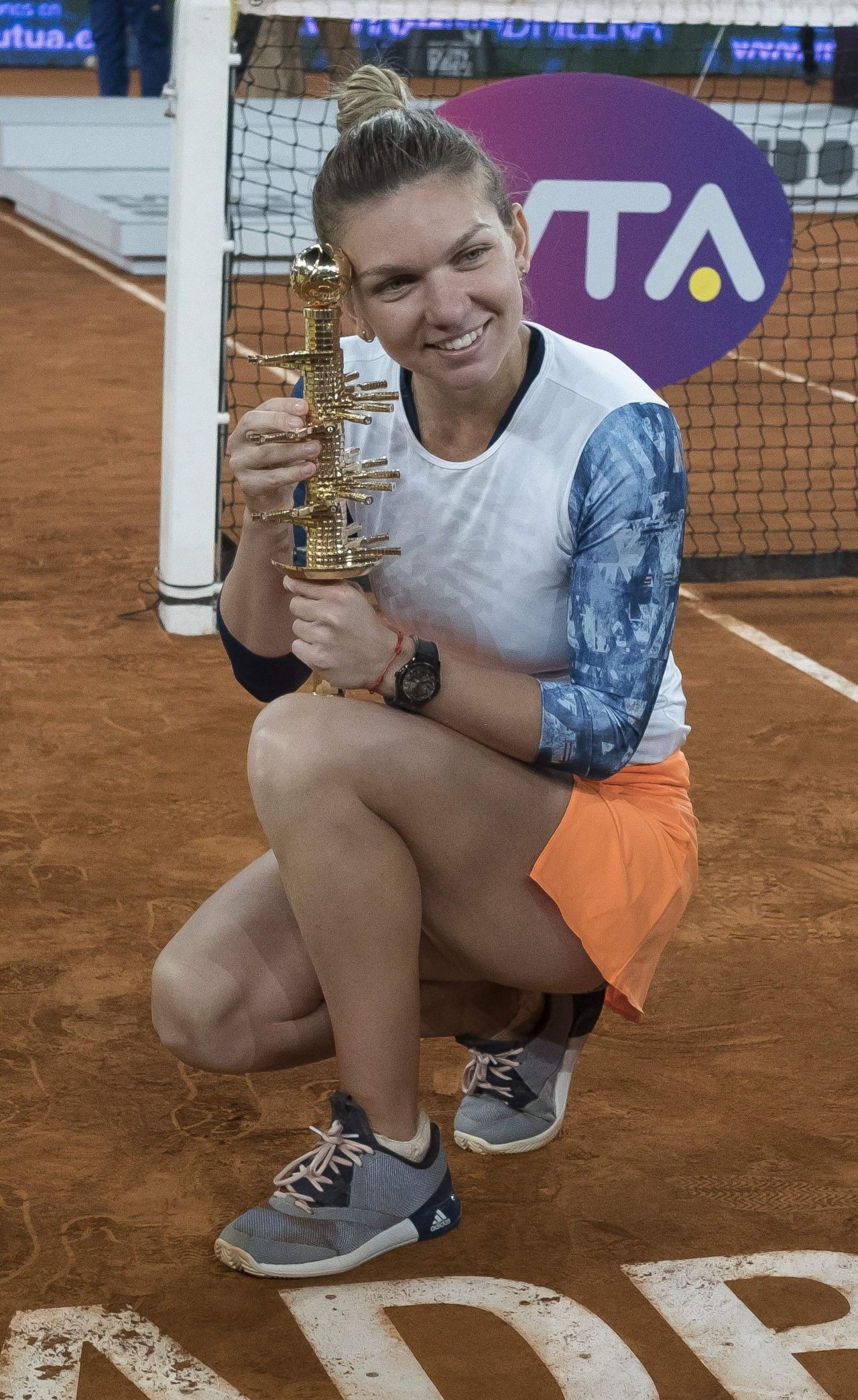 simona-halep-cameltoe-tits-22 simona halep cameltoe tits 22