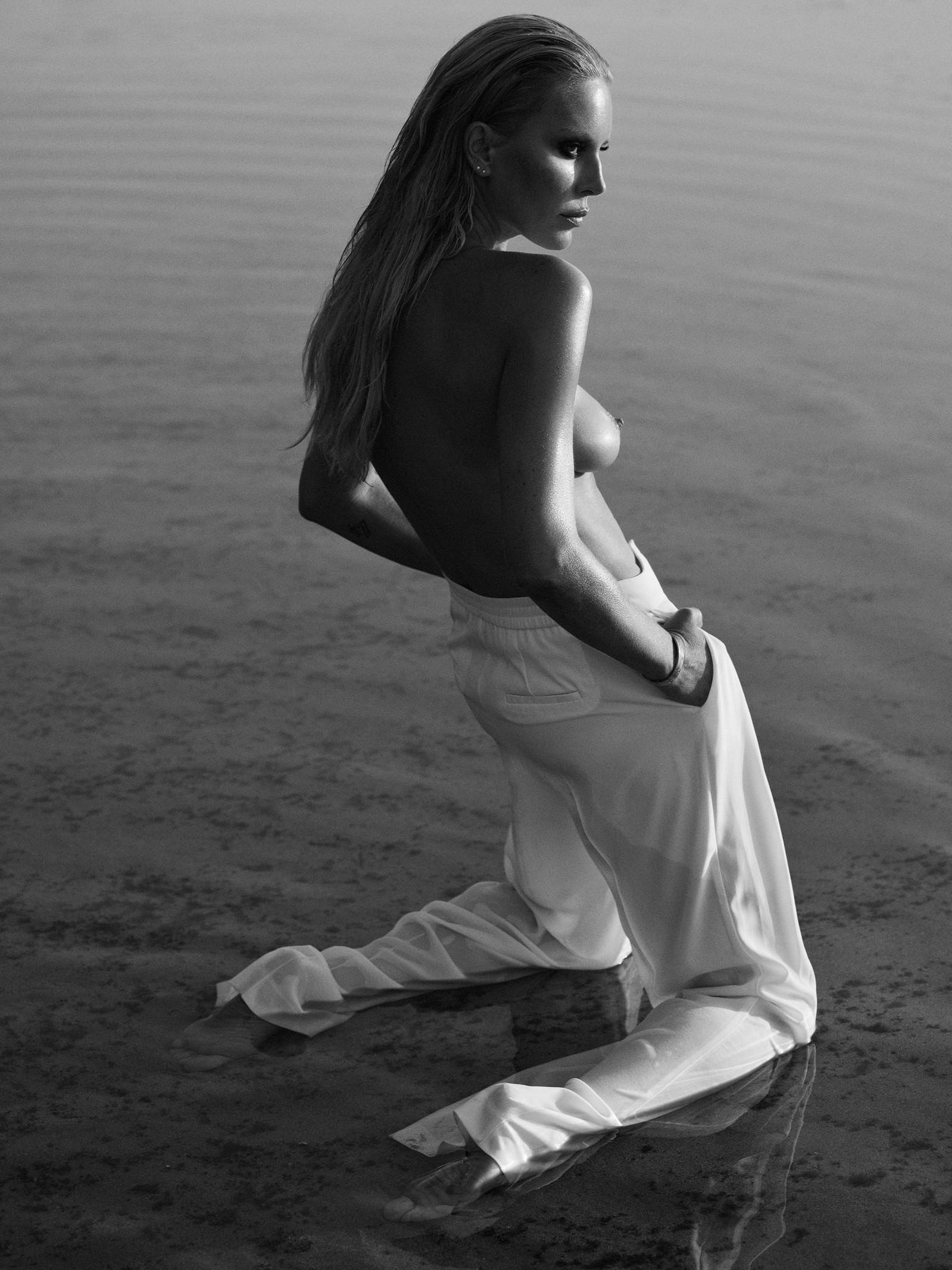 simona-krainova-nude-thefappening-pro-1 Simona Krainova Topless