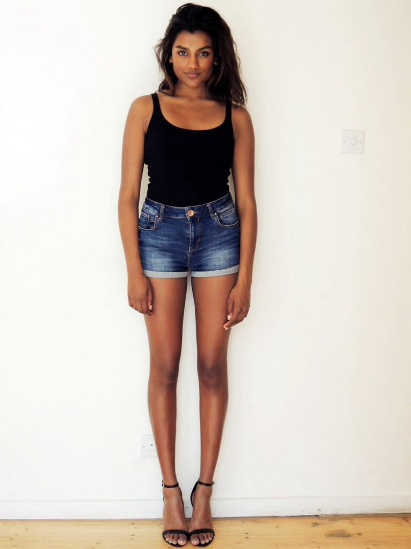 Simone Ashley Leggy