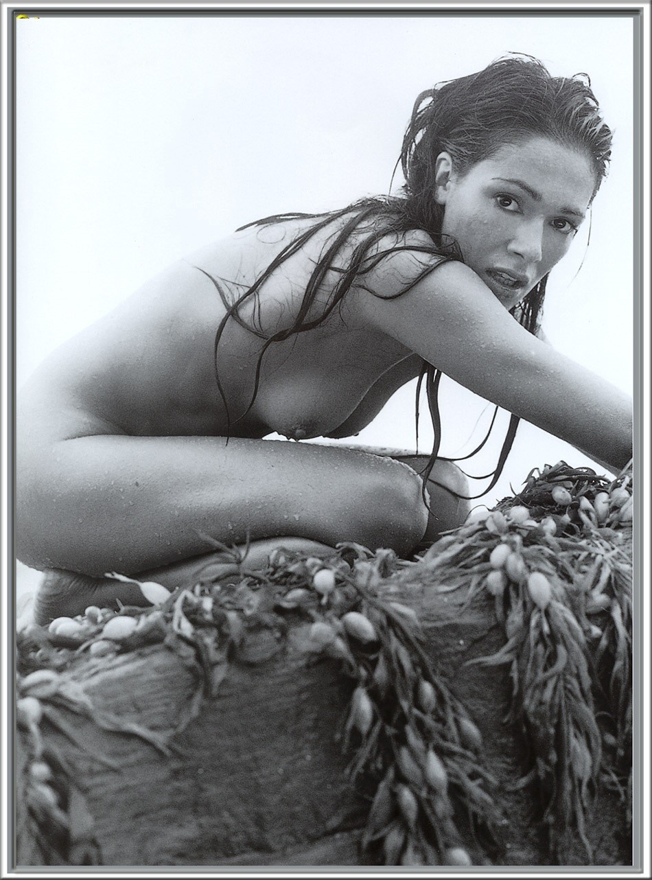 simone-kessell-nude-thefappening-6-1 simone kessell nude thefappening 6 1