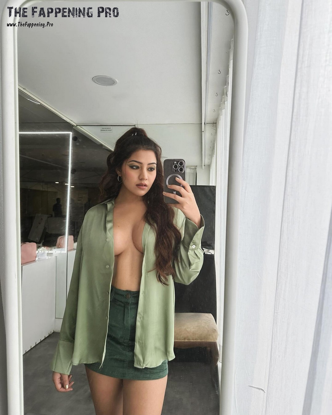simran-kaur-sexy-thefappening-cfd-10 Simran Kaur Braless