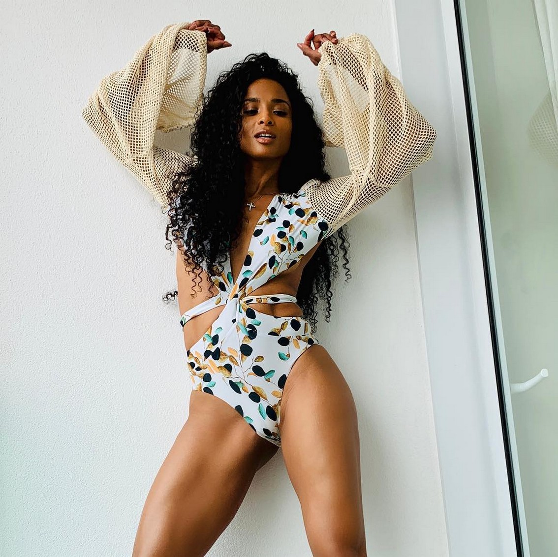 singer-ciara-in-a-revealing-bikini-thefappening-cfd-5 singer ciara in a revealing bikini thefappening cfd 5