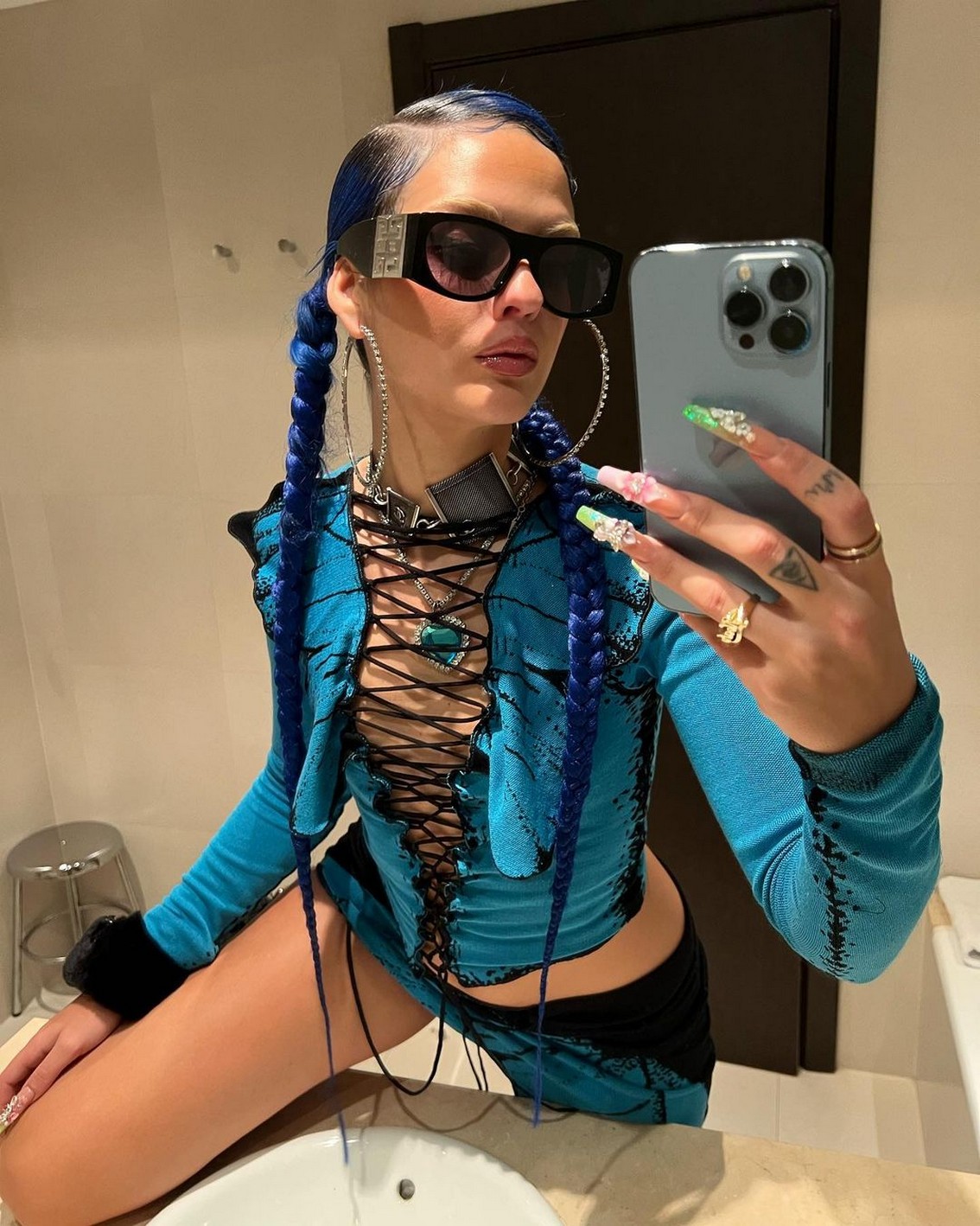 sita-abellan-hot-thefappening-cfd-6 Sita Abellan Selfie