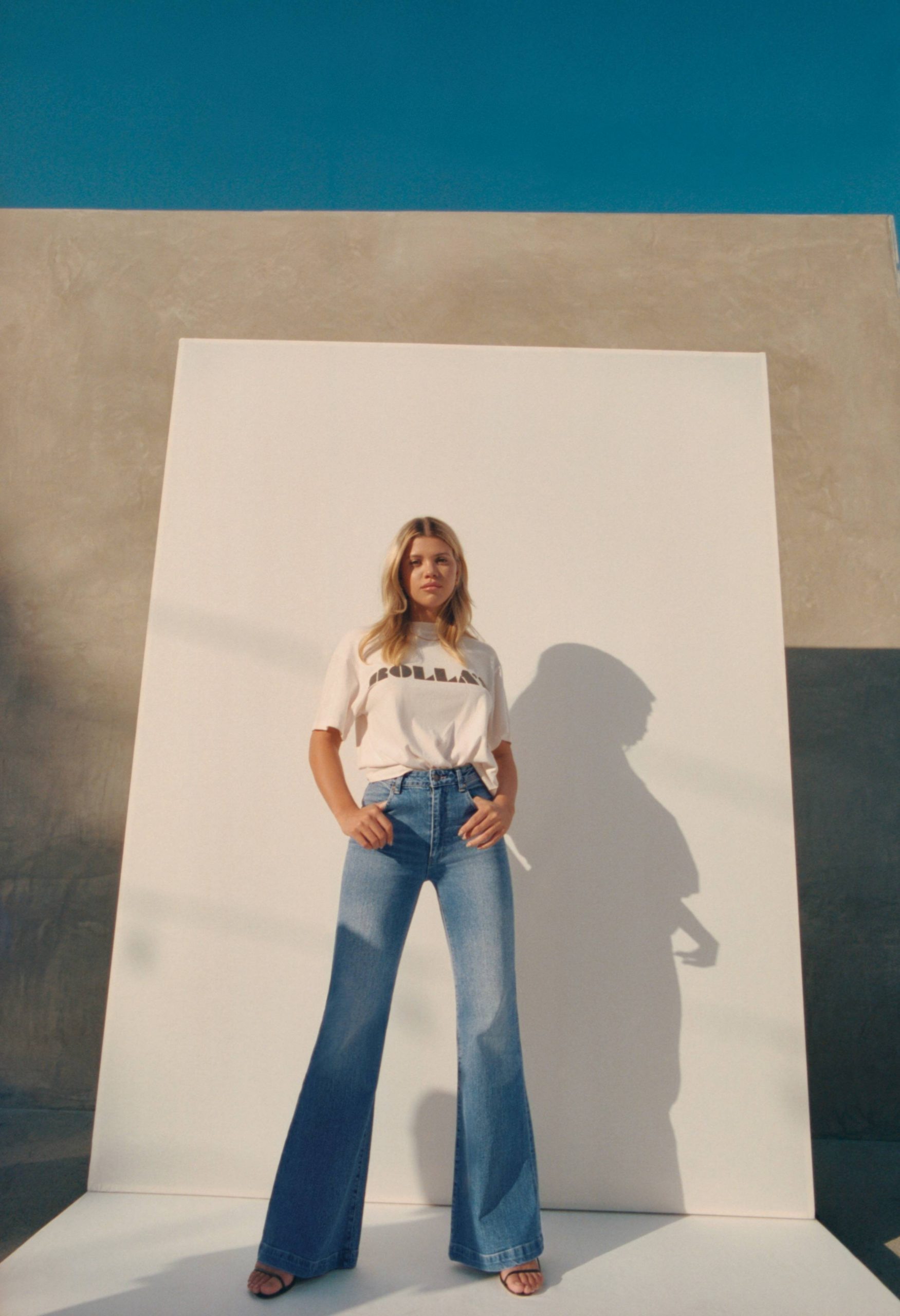 sofia-richie-topless-thefappening-cfd-22-scaled-1 sofia richie topless thefappening cfd 22 scaled 1