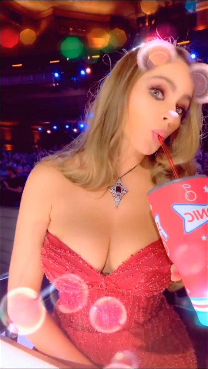 sofia-vergara-tits-cleavage-thefappening-pro-4 Sofia Vergara Boobs