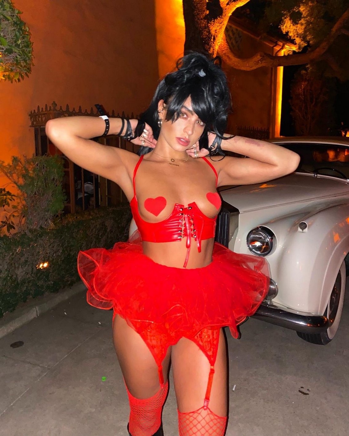 sommer-ray-topless-halloween-2021-thefappening-cfd-5 Sommer Ray Naked