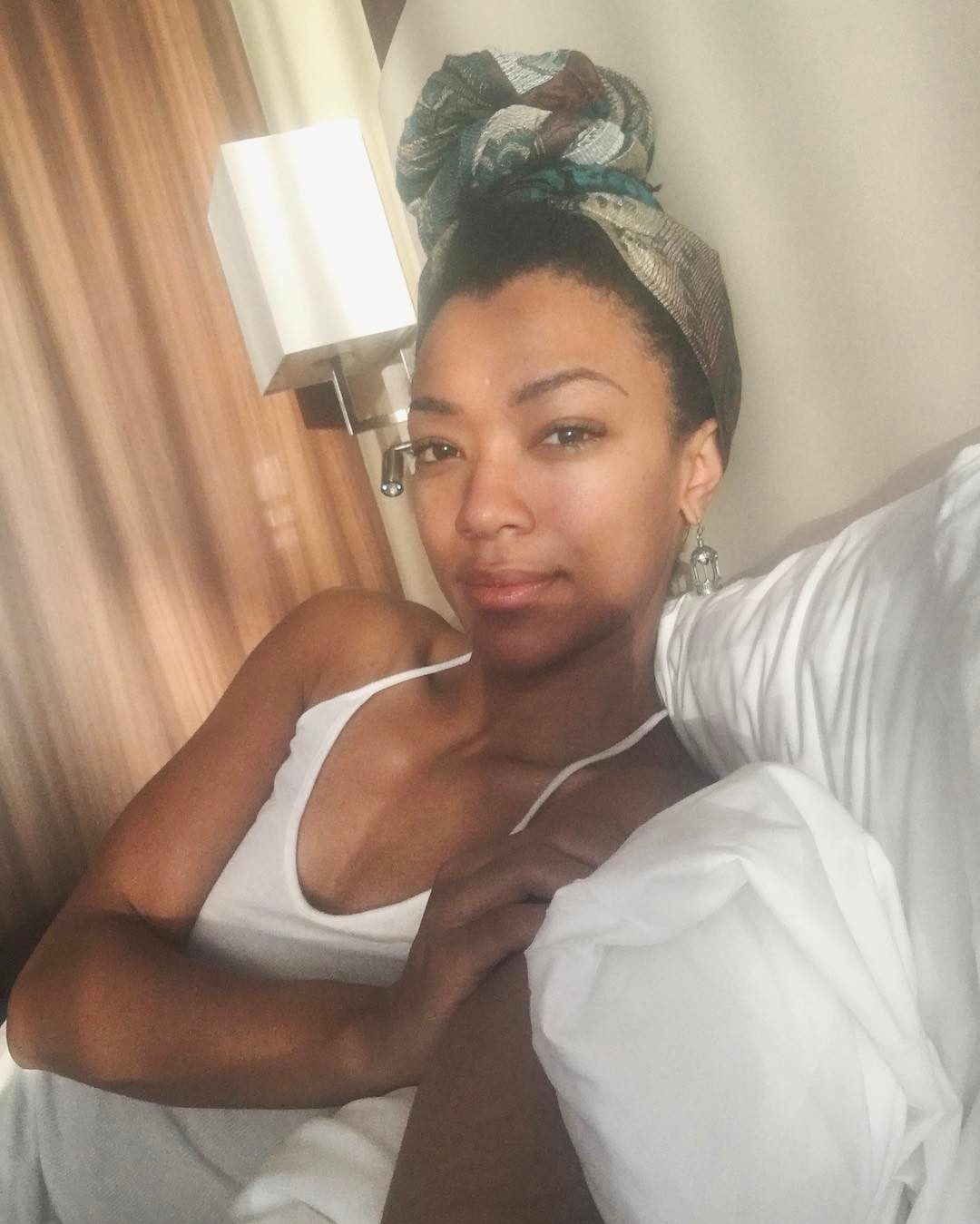 sonequa-martin-green-sexy-star-trek-11 sonequa martin green sexy star trek 11