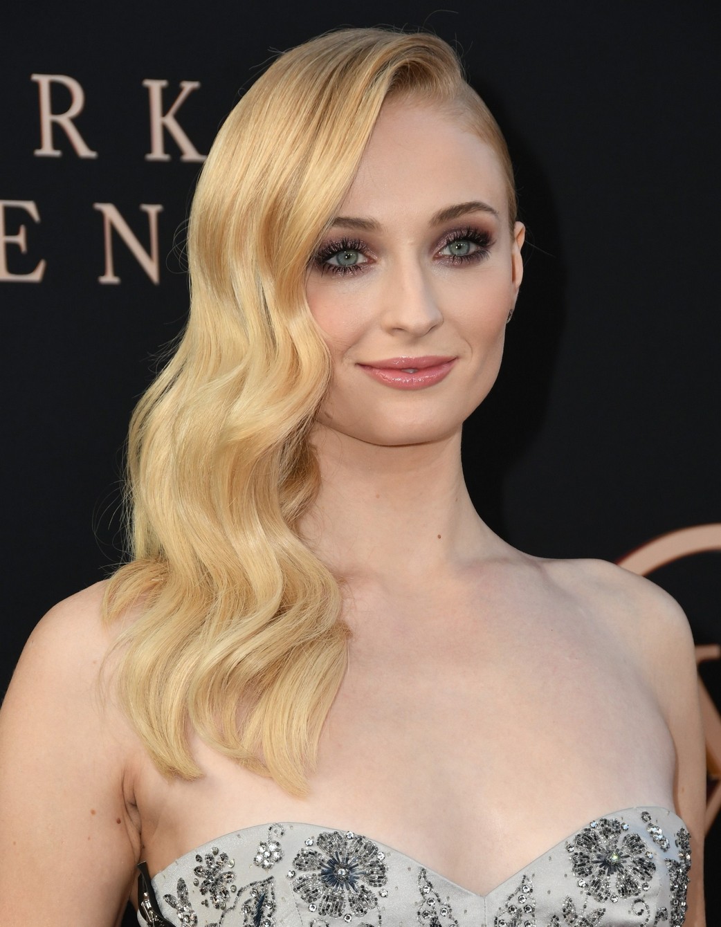 sophie-turner-dark-phoenix-premiere-7 sophie turner dark phoenix premiere 7