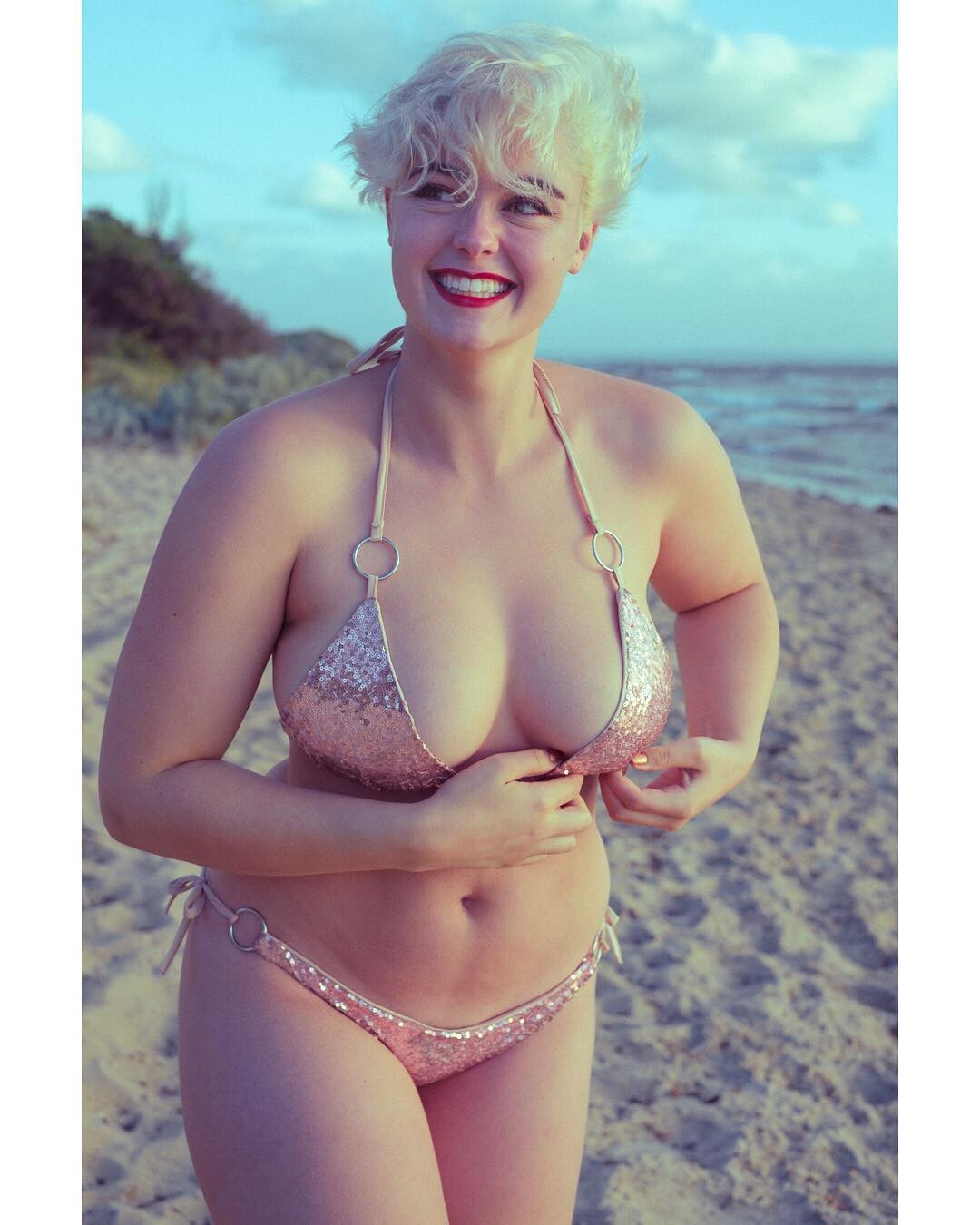 stefania-ferrarios-provocative-look-in-tiny-bikini-thefappeningpro-24 stefania ferrarios provocative look in tiny bikini thefappeningpro 24