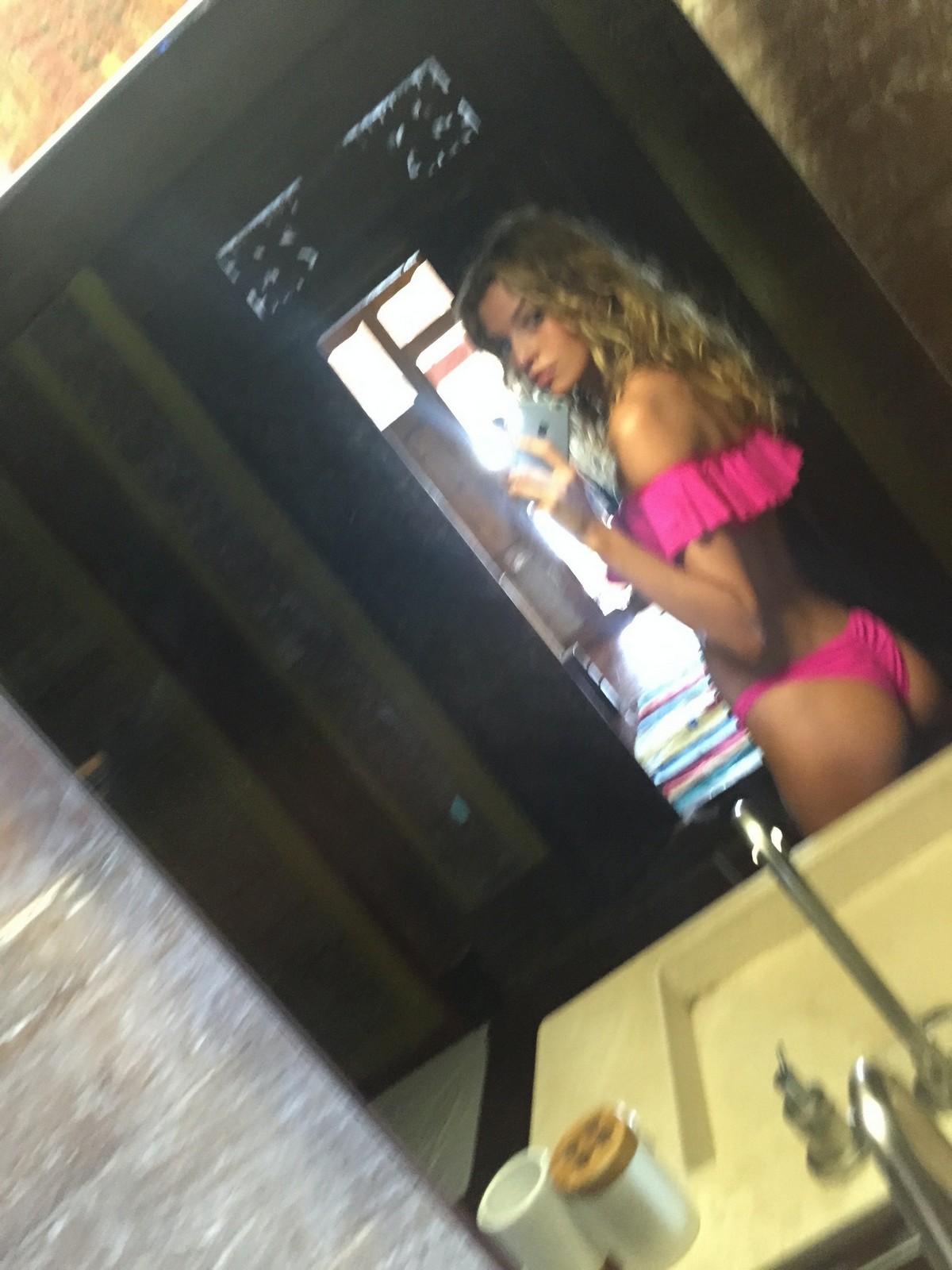 stella-maxwell-nude-complete-leaked-collection-thefappeningpro-16 stella maxwell nude complete leaked collection thefappeningpro 16
