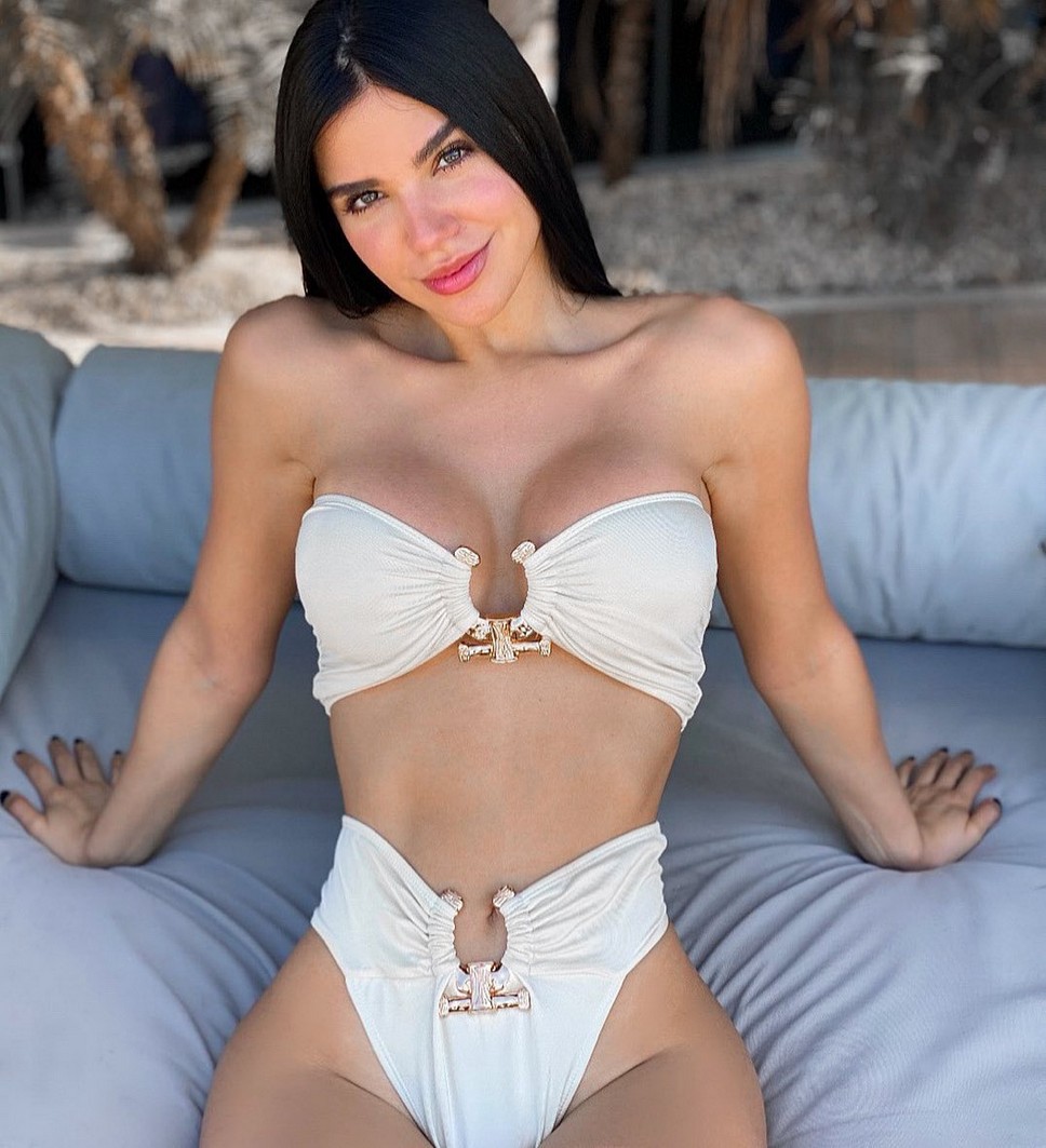 stephany-gonzalez-in-a-revealing-bikini-thefappening-cfd-9 stephany gonzalez in a revealing bikini thefappening cfd 9