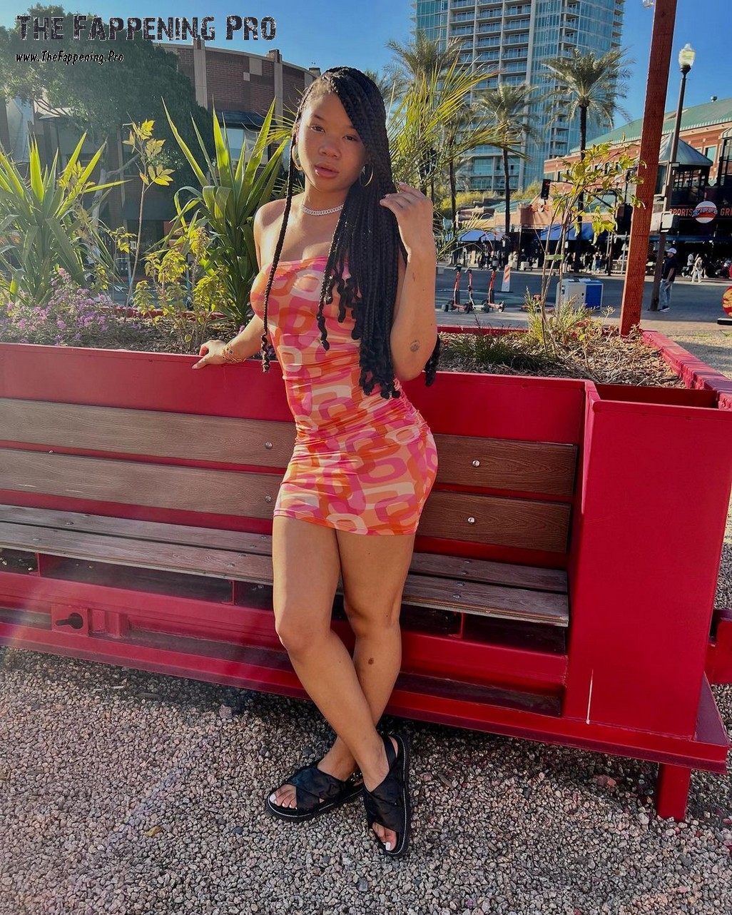 storm-reid-leggy-thefappening-cfd-9 Storm Reid Legs In Short Dress