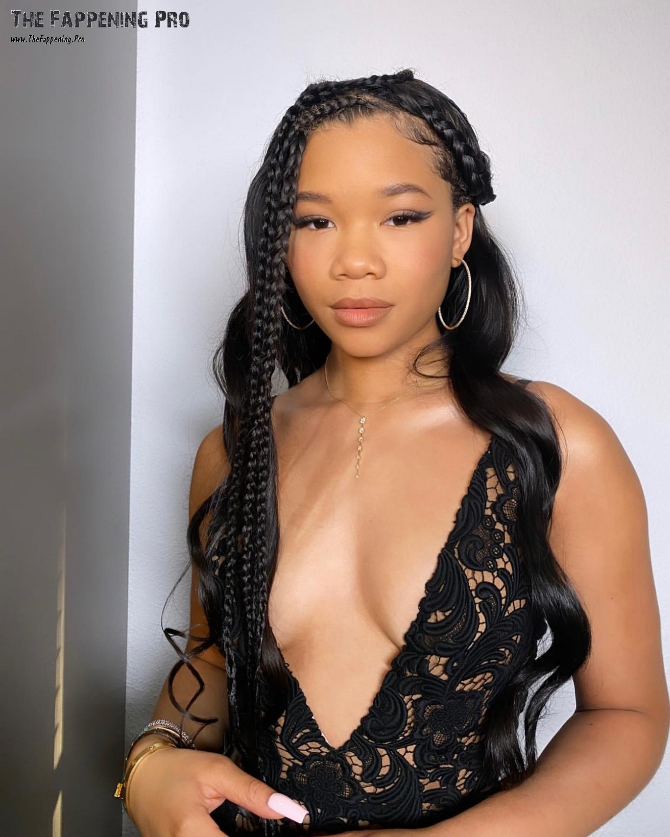 storm-reid-tits-thefappening-cfd-3 Storm Reid Cleavage