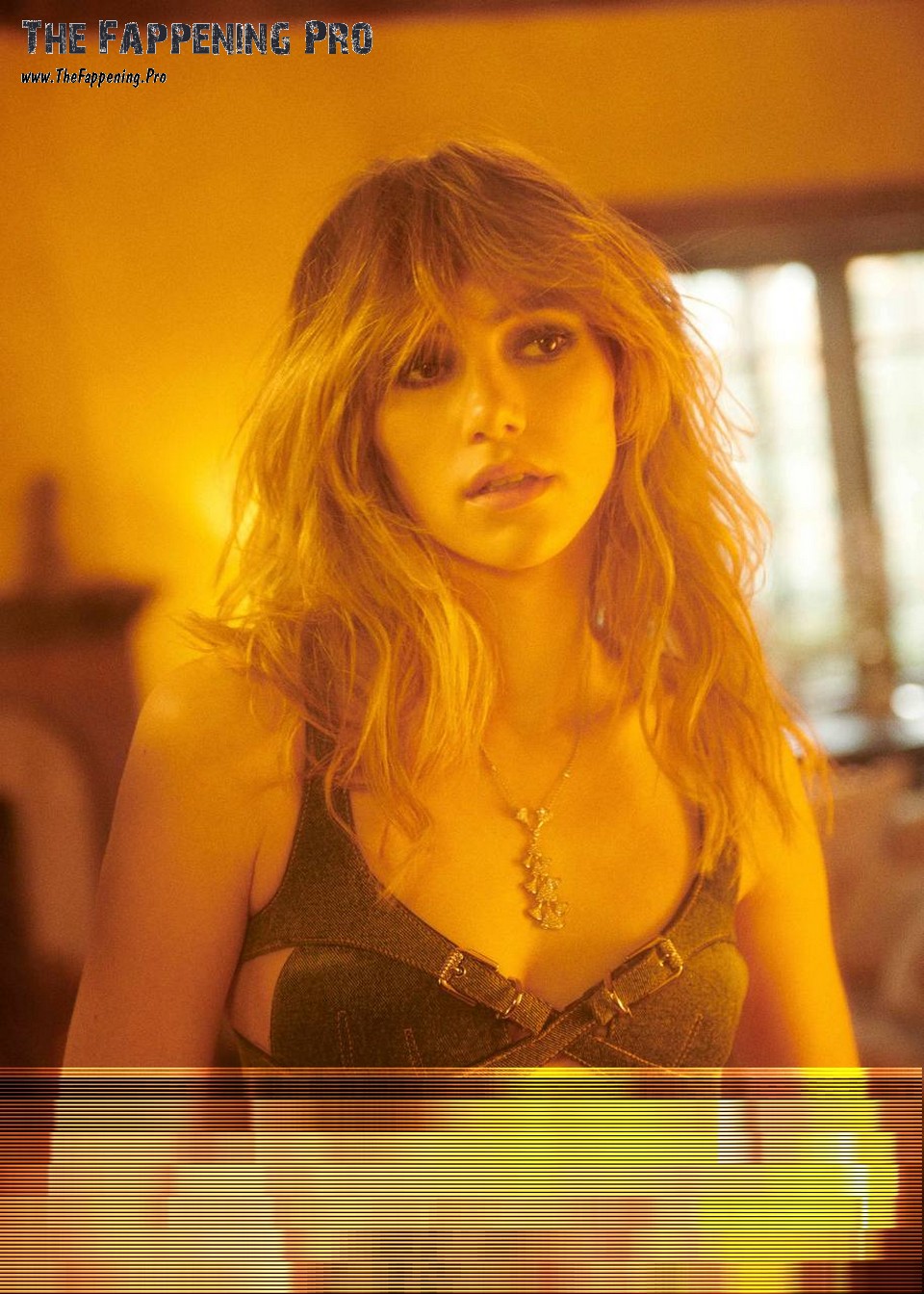 suki-waterhouse-sexy-thefappening-cfd-7 Suki Waterhouse Fappening