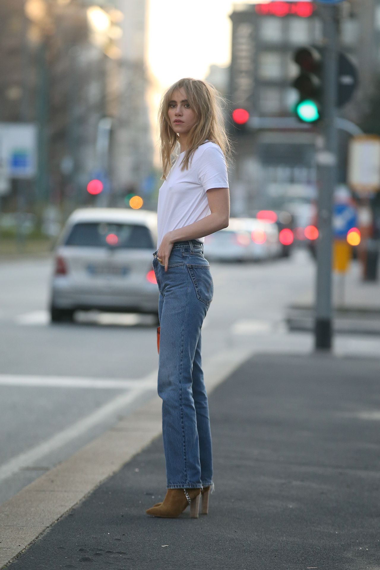 suki-waterhouse-sexy-tits-21 suki waterhouse sexy tits 21