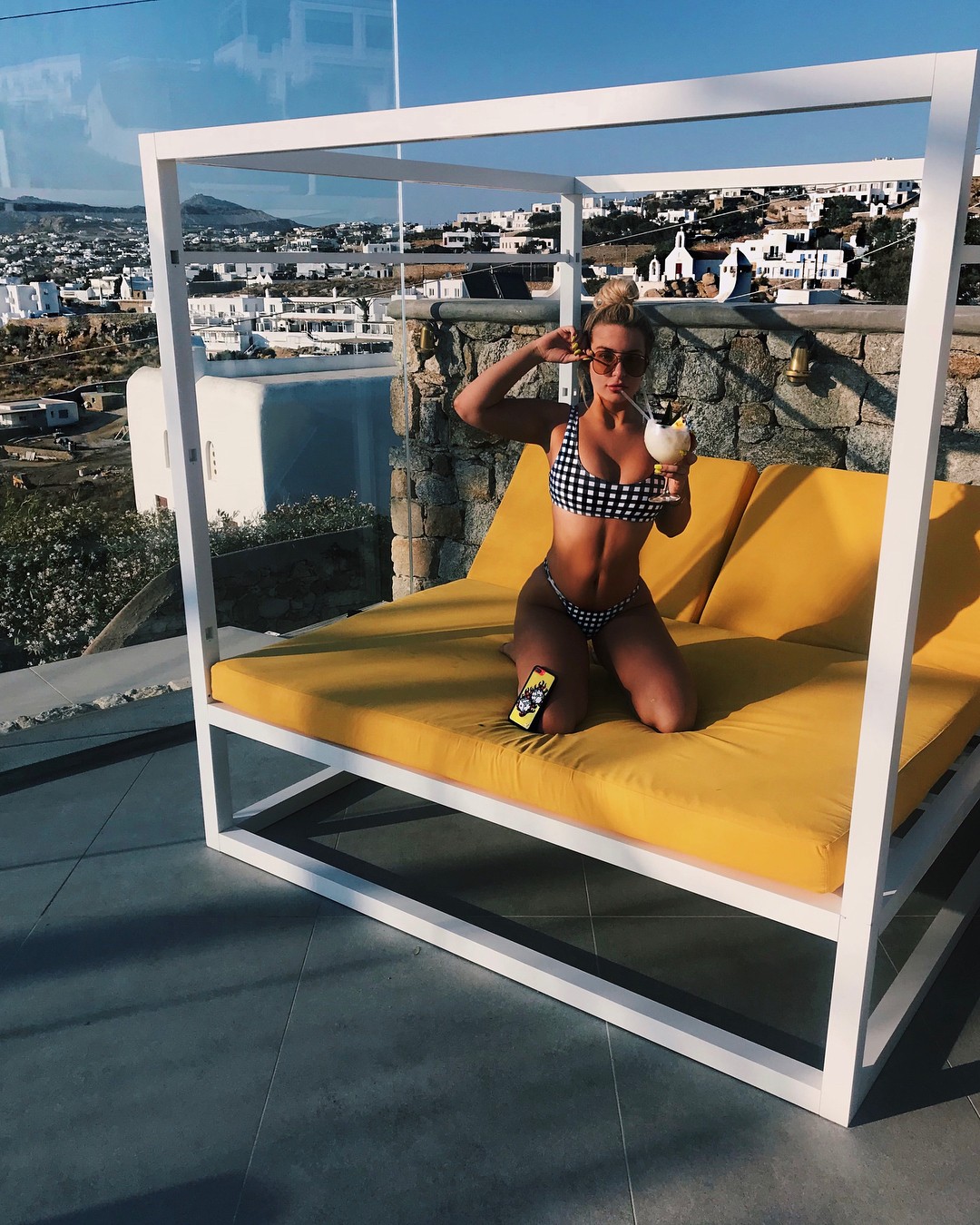 tana-mongeau-topless-sexy-1 tana mongeau topless sexy 1
