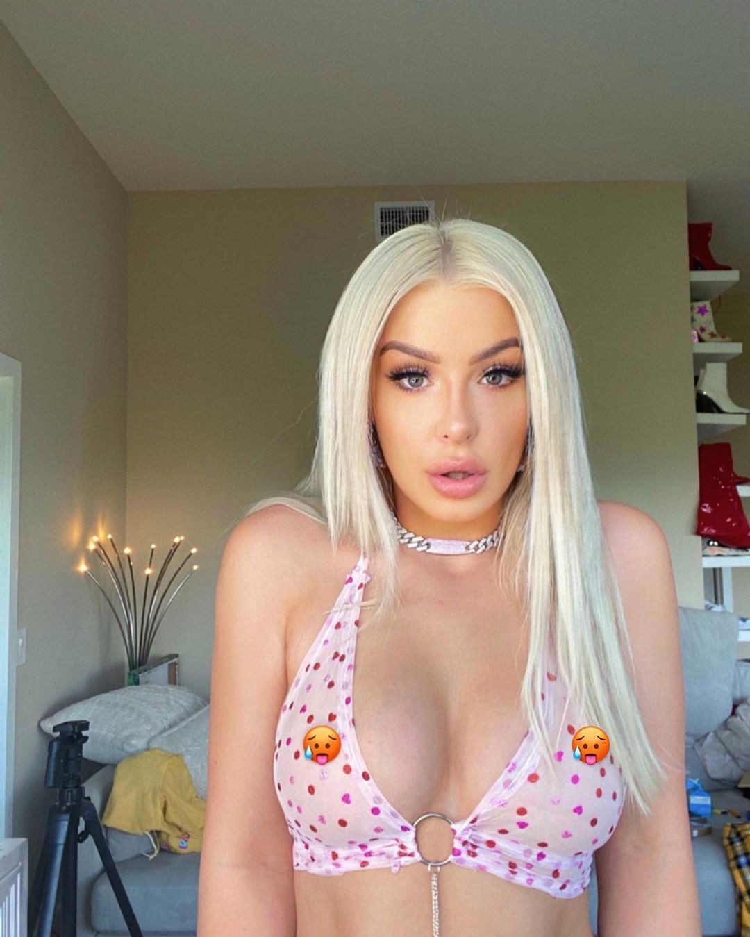 tana-mongeau-topless-sexy-thefappening-cfd-58 tana mongeau topless sexy thefappening cfd 58