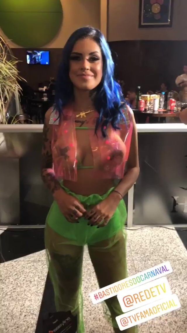 tati-zaqui-nude-topless-21 tati zaqui nude topless 21