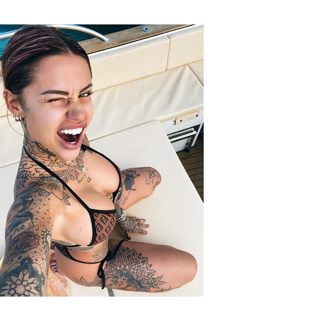 tattoos-of-zoe-cristofoli-thefappening-cfd-9 Zoe Cristofoli Tits