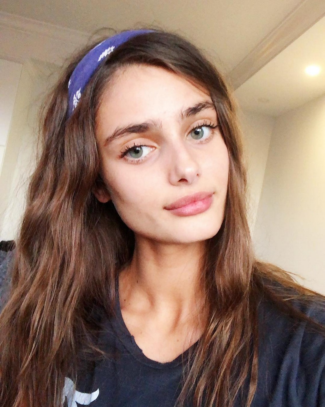 taylor-hill-hot-on-selfie-thefappening-cfd-2 Taylor Hill Selfie