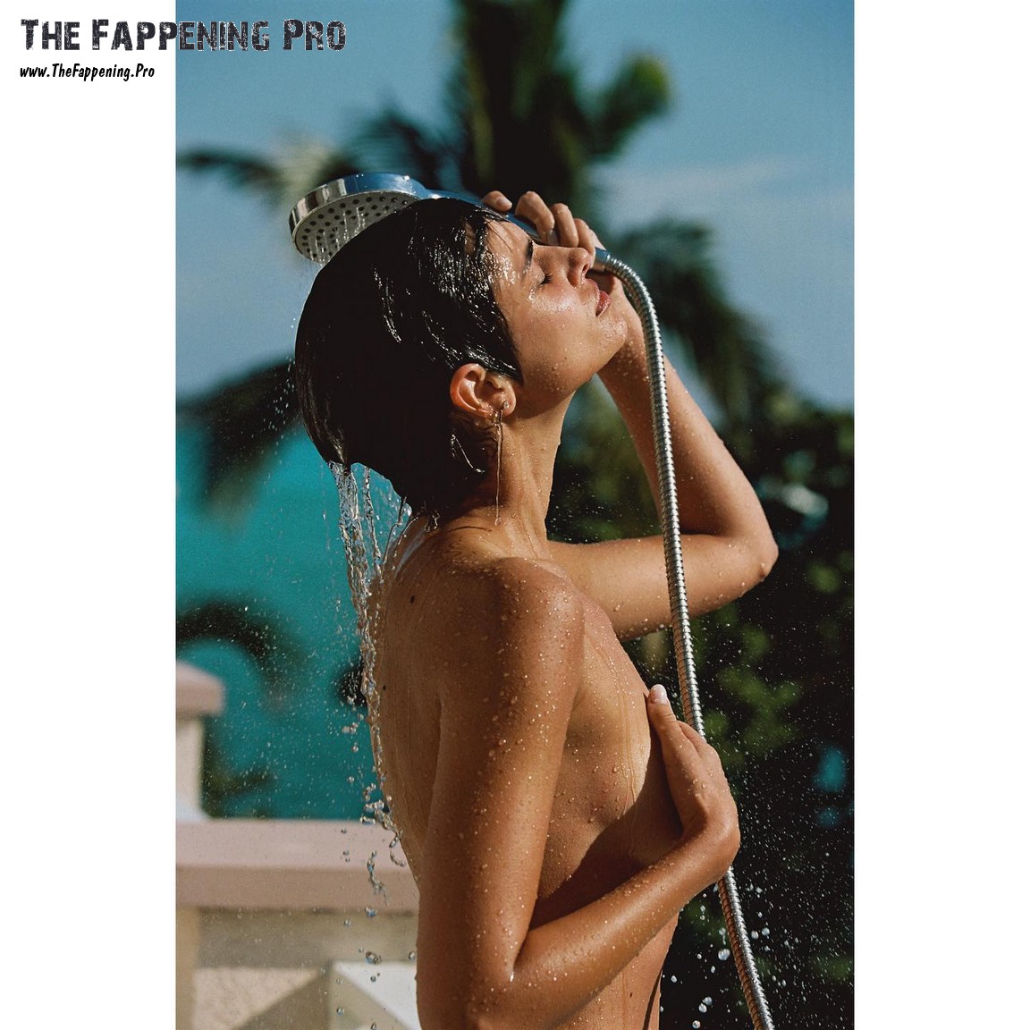 taylor-hill-topless-thefappening-cfd-6 Taylor Hill Topless Covered