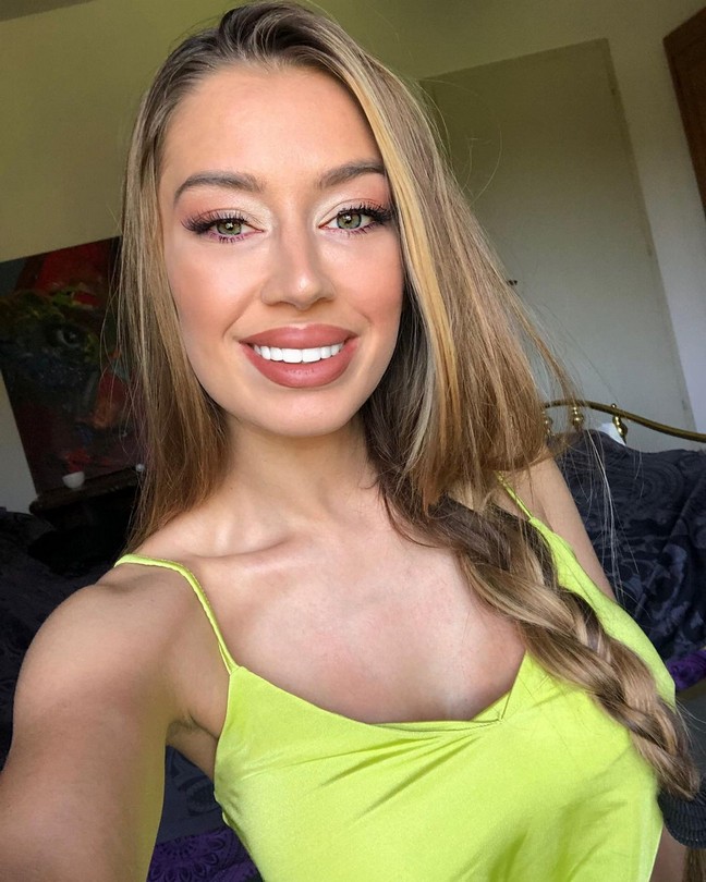 tea-tairovic-hot-on-selfie-thefappening-cfd-7 tea tairovic hot on selfie thefappening cfd 7