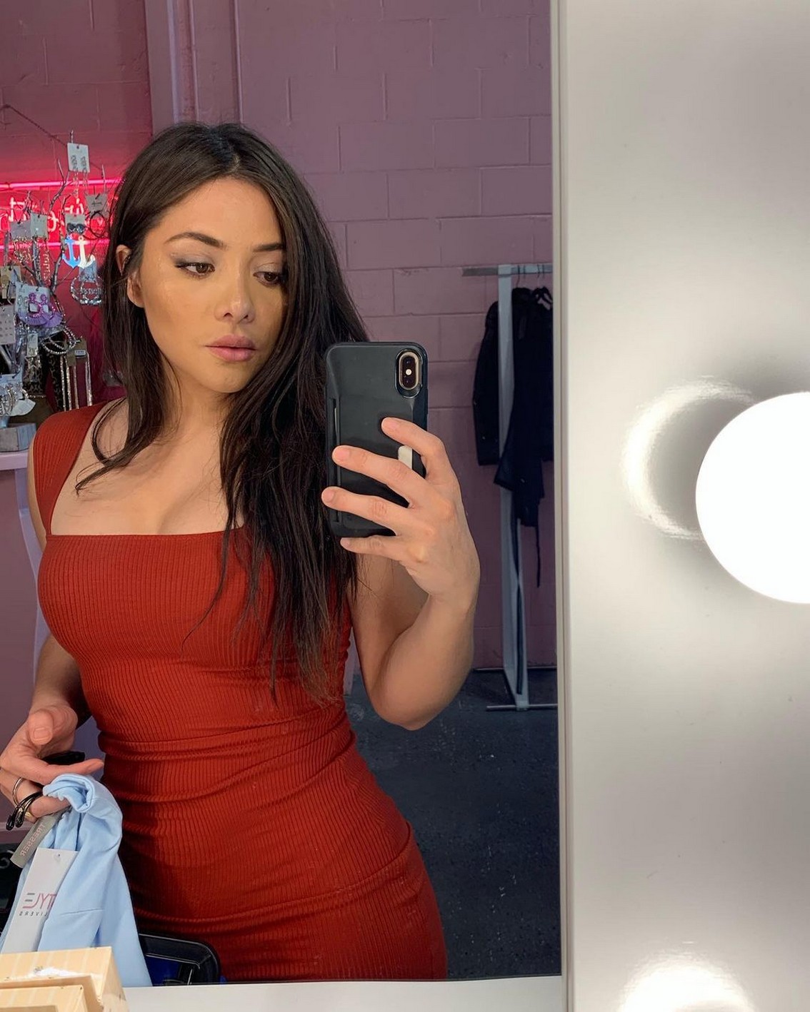 teresa-ruiz-hot-on-selfie-thefappening-cfd-10 Teresa Ruiz Red Dress Selfie