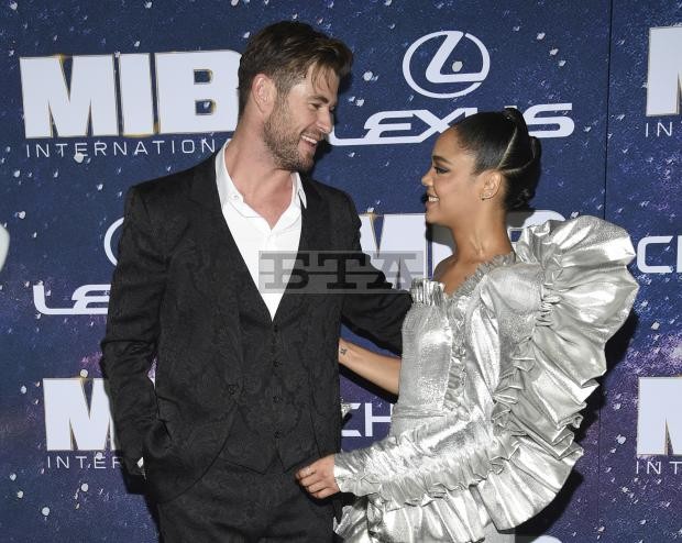 tessa thompson sexy mib 34